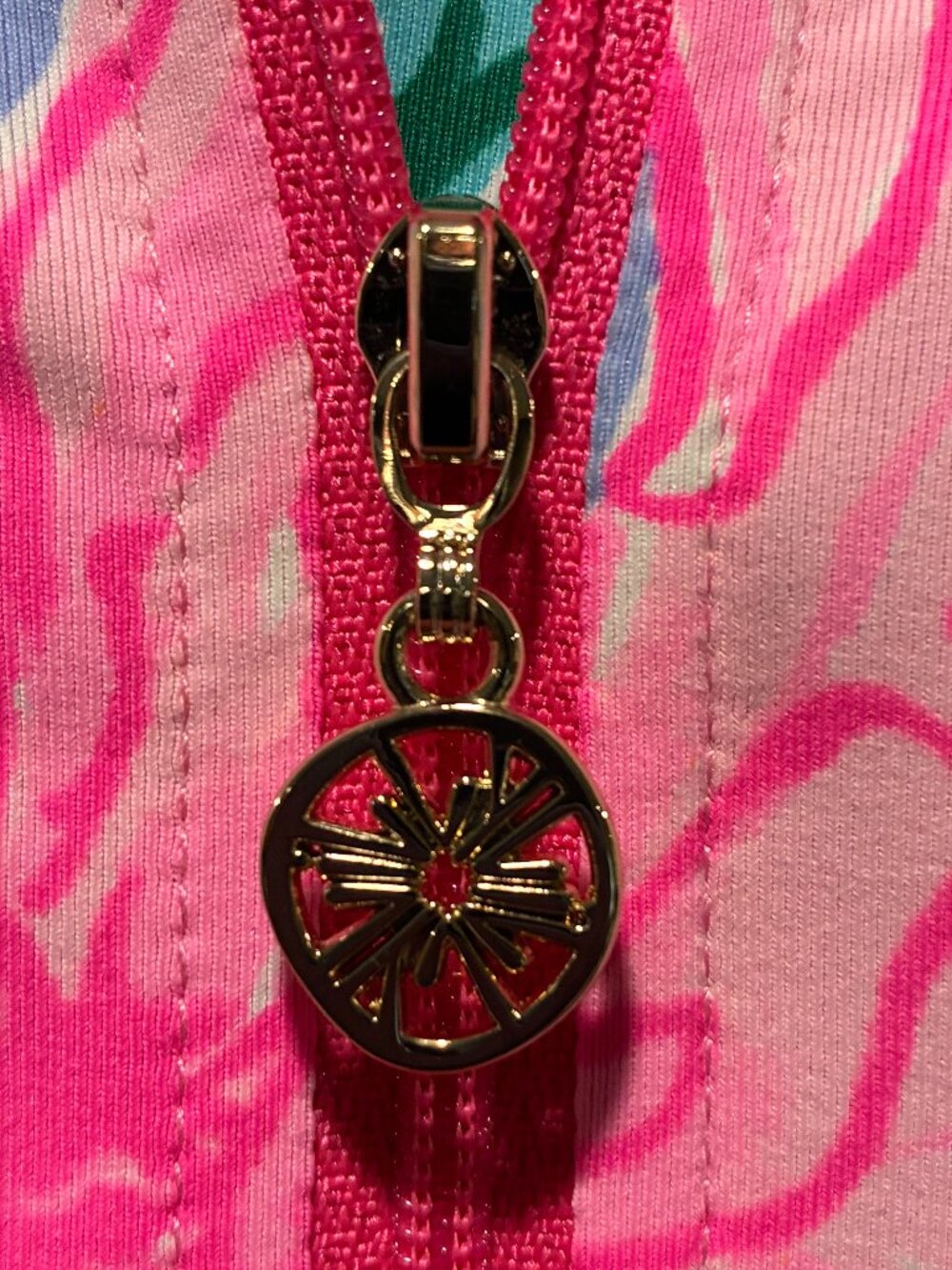 Lilly Pulitzer~ NWOT!!~ UPF 50+ Luxletic® (Retail:  $138) - Picture 3 of 16